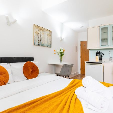 Clarges- Hsk Suites London Eksteriør billede