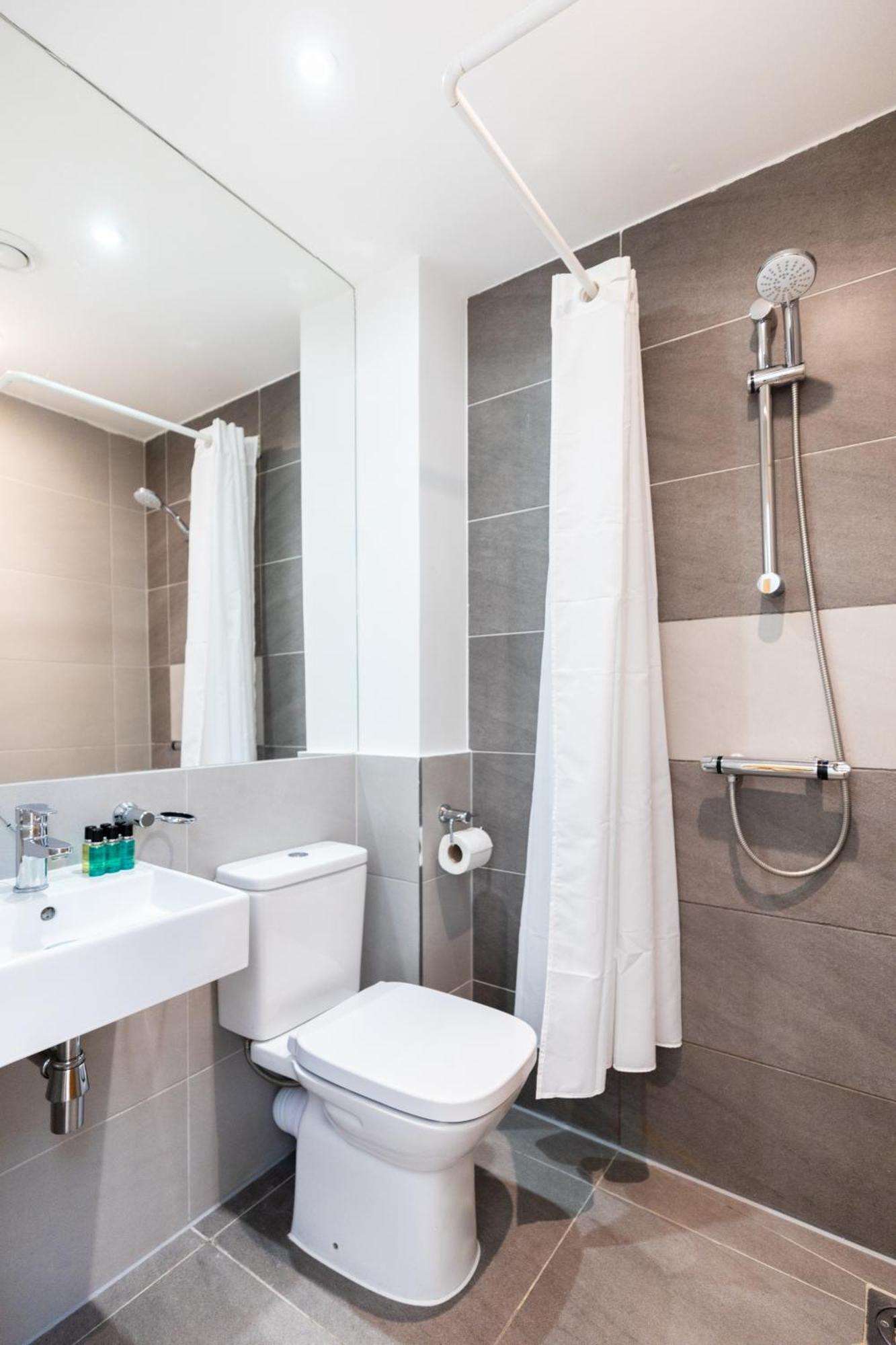 Clarges- Hsk Suites London Eksteriør billede