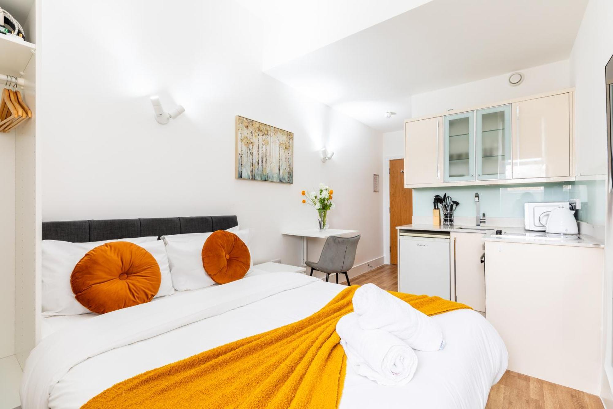 Clarges- Hsk Suites London Eksteriør billede