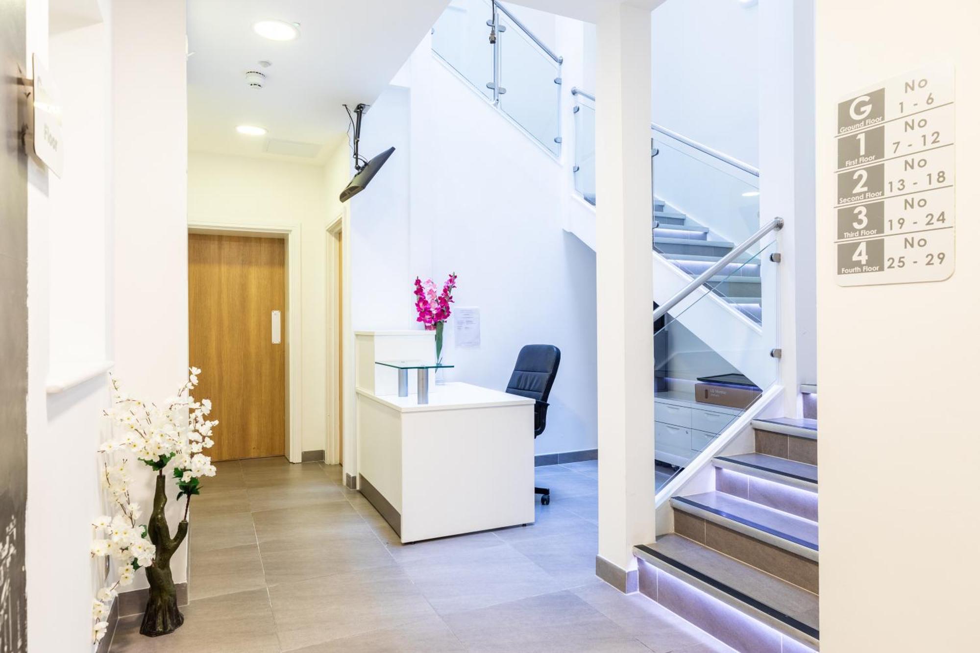 Clarges- Hsk Suites London Eksteriør billede