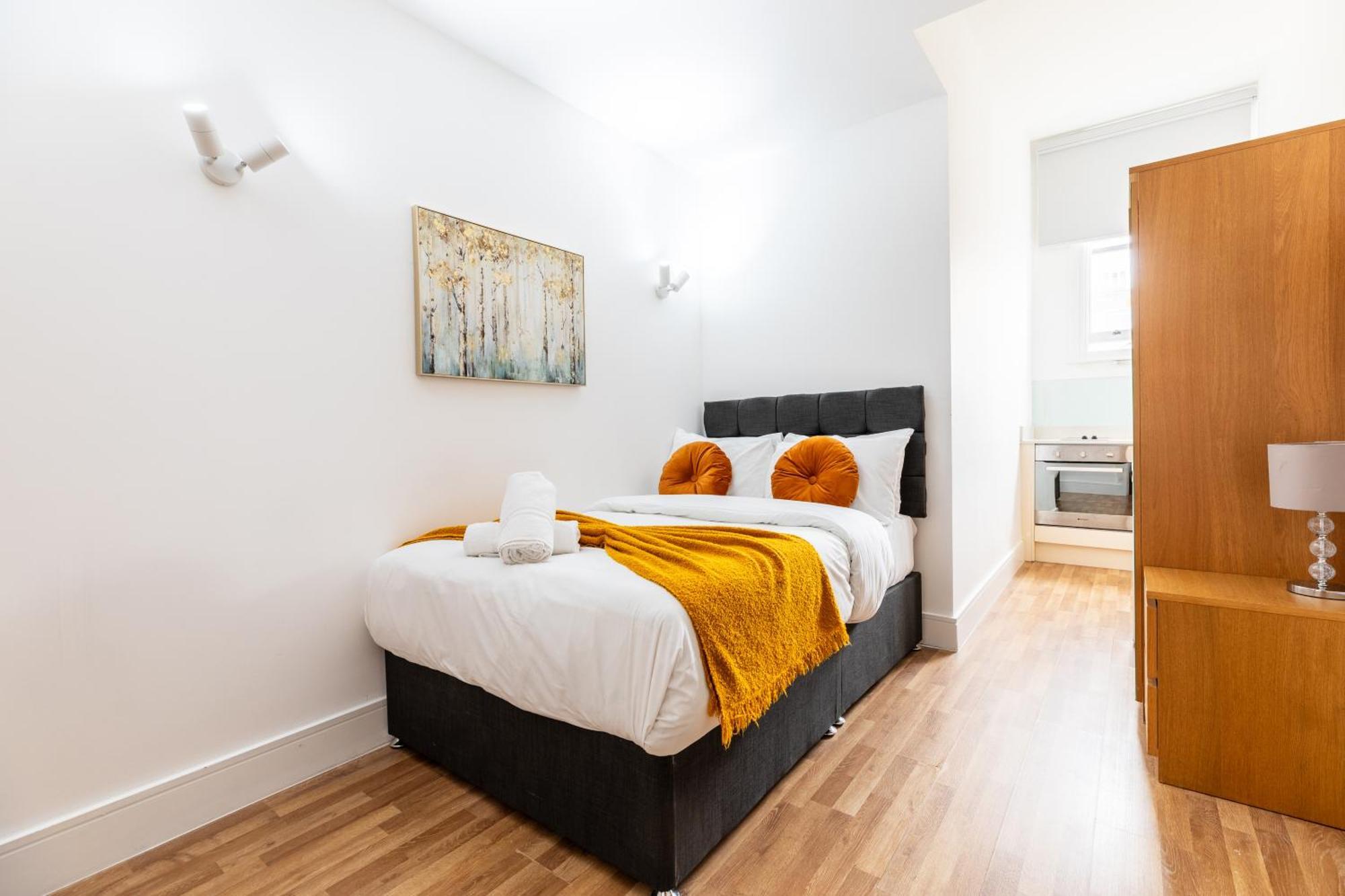 Clarges- Hsk Suites London Eksteriør billede