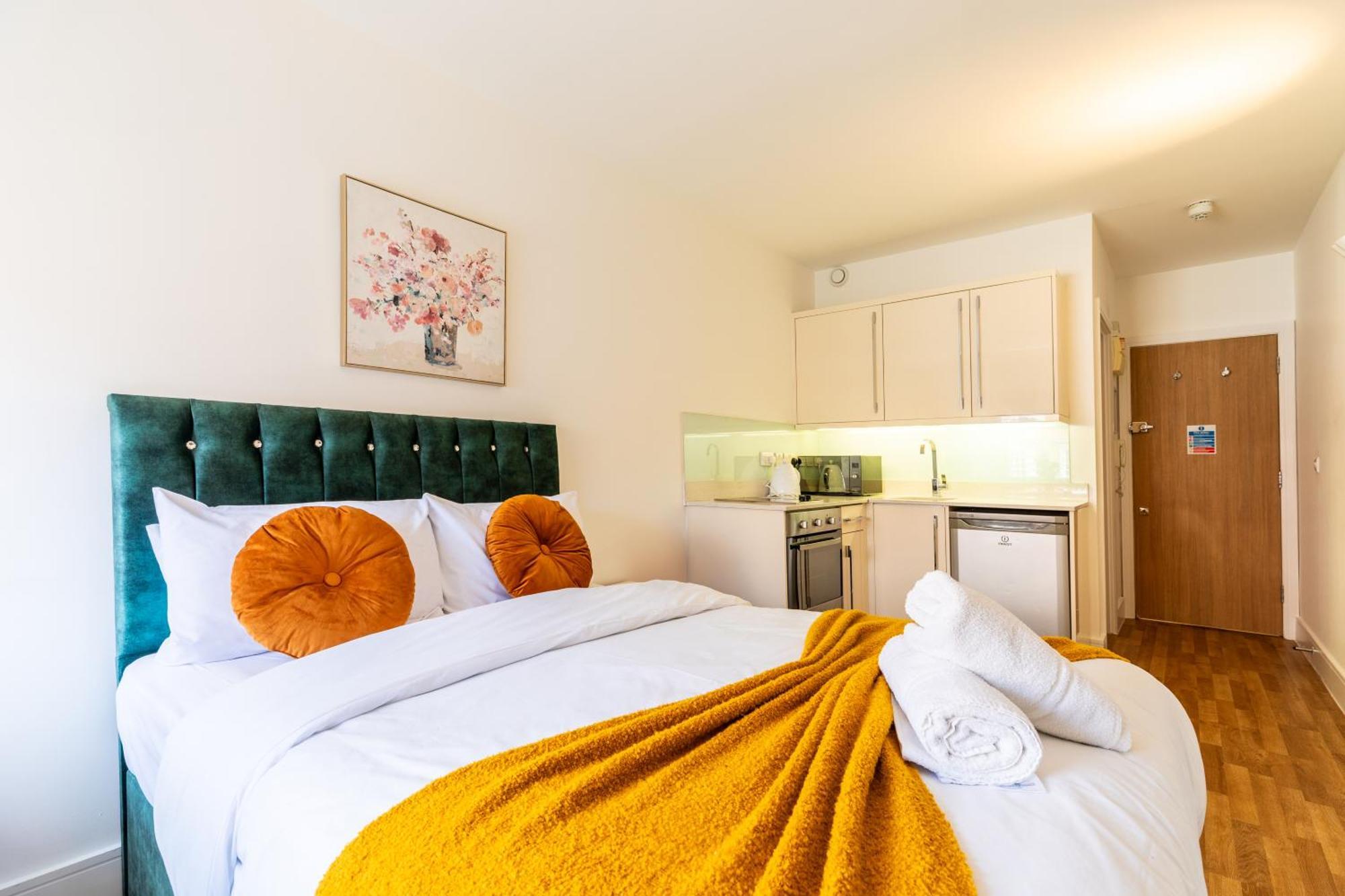 Clarges- Hsk Suites London Eksteriør billede