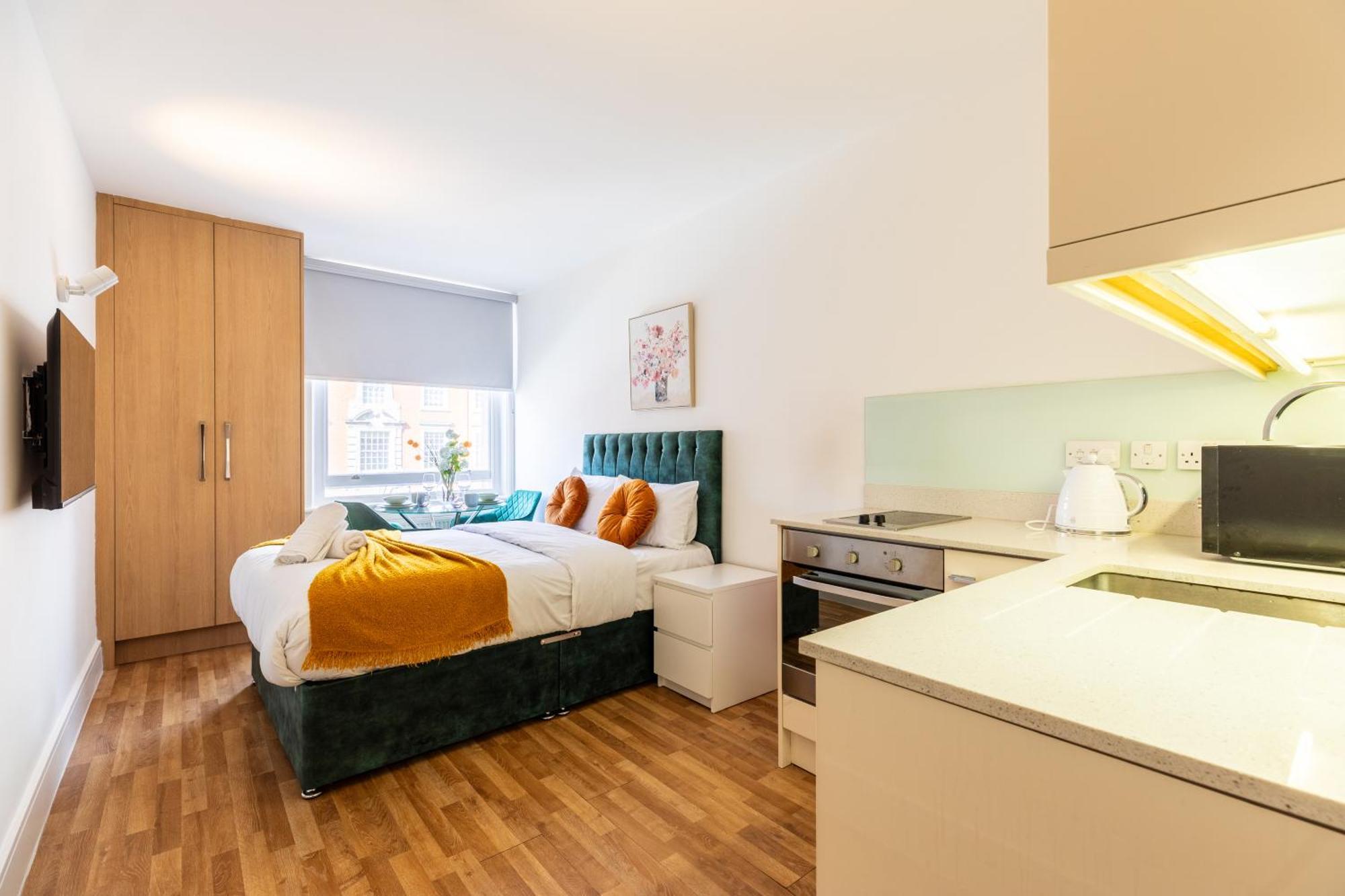 Clarges- Hsk Suites London Eksteriør billede