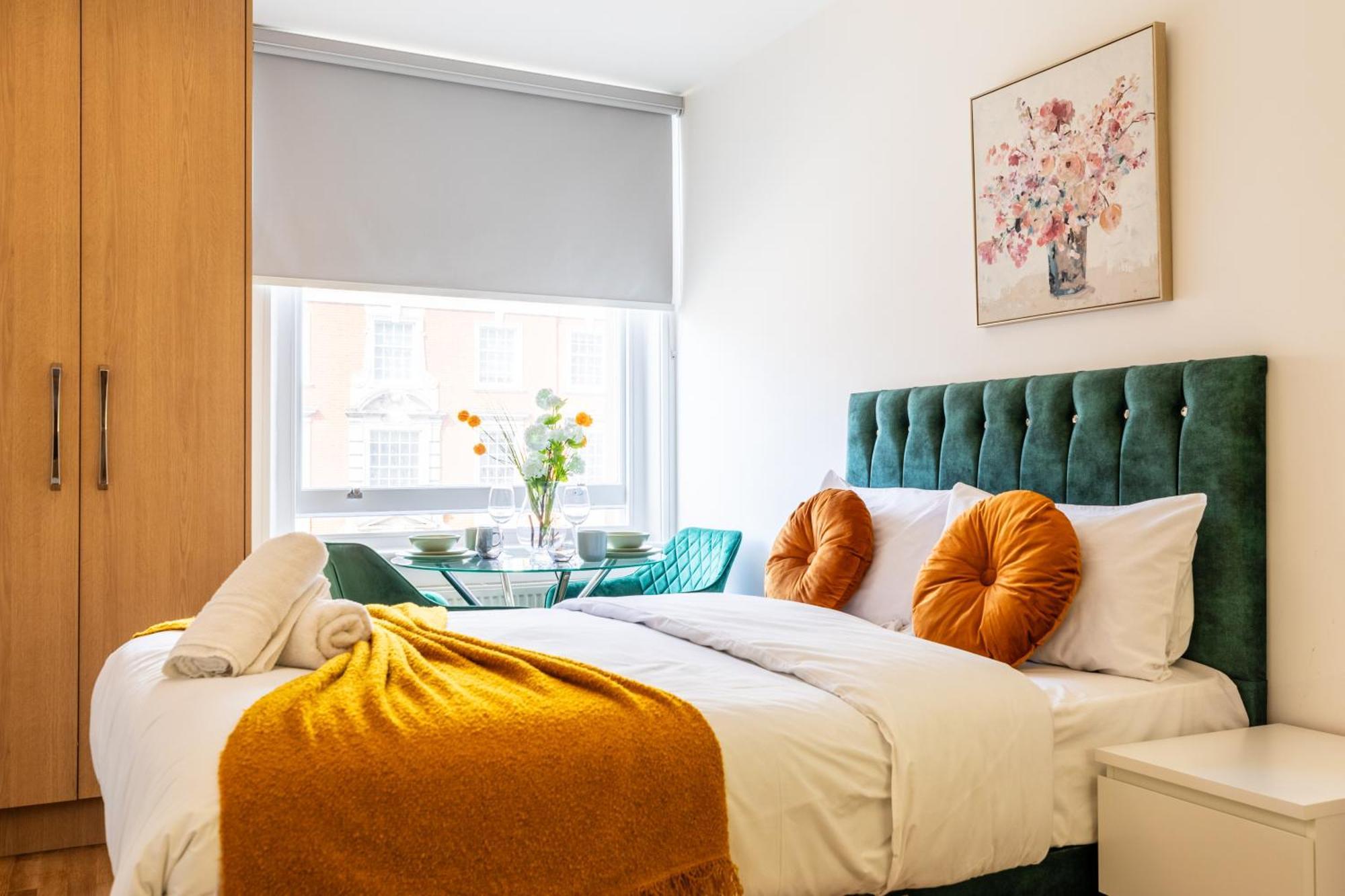 Clarges- Hsk Suites London Eksteriør billede